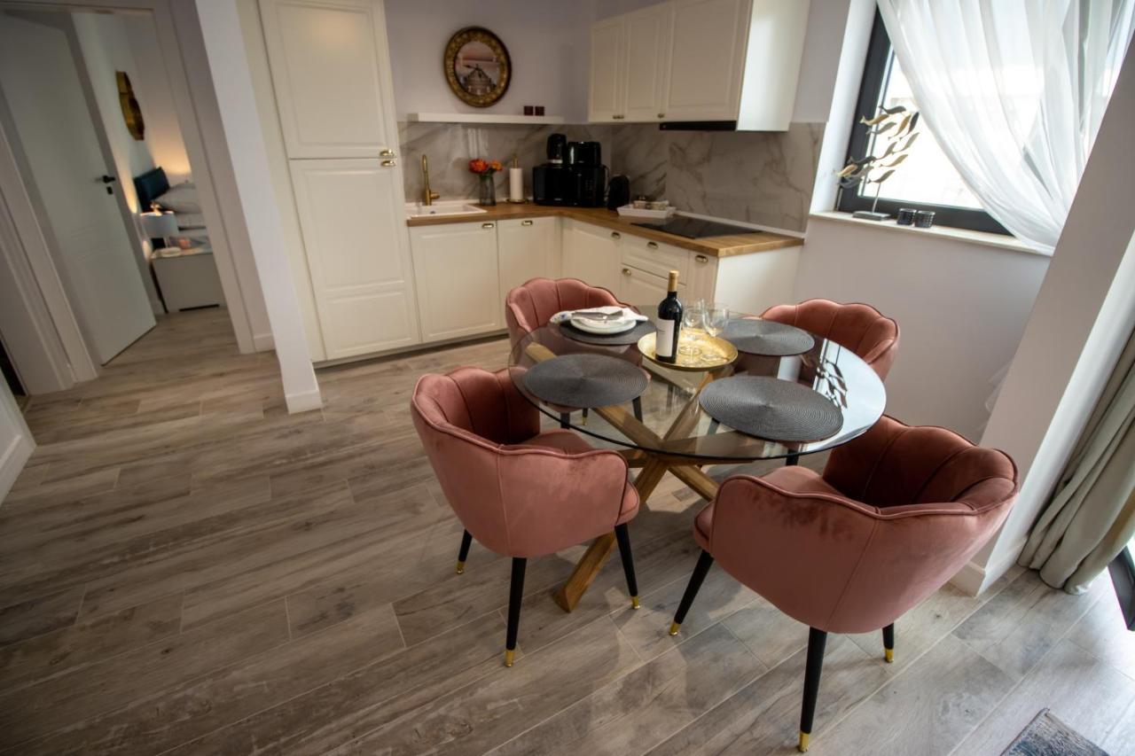 The Clock Apartment Voluntari Luaran gambar
