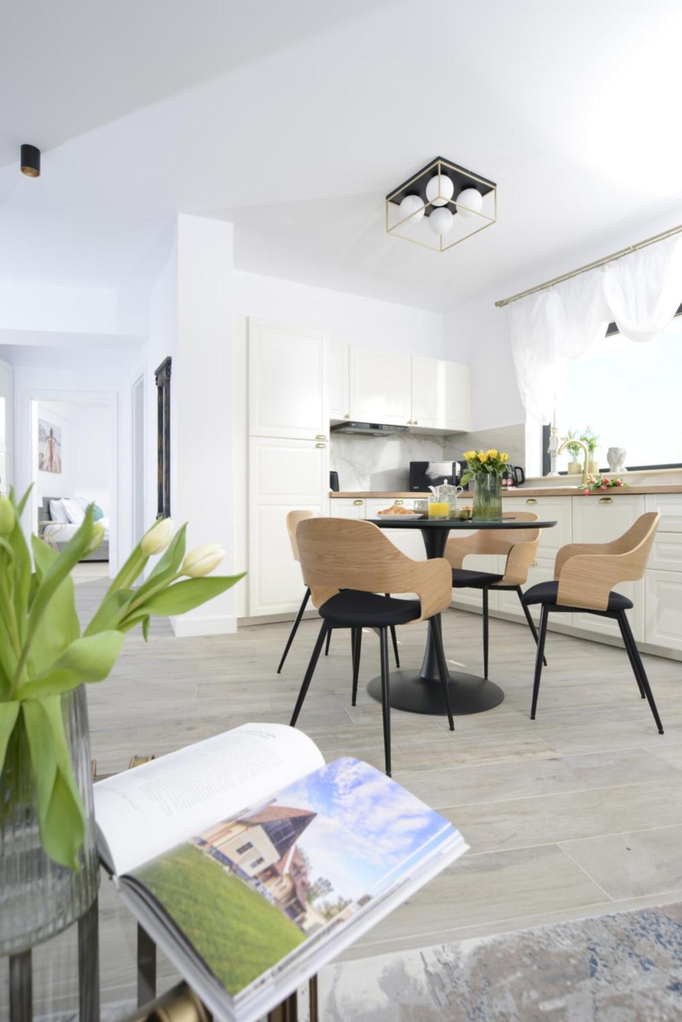 The Clock Apartment Voluntari Luaran gambar