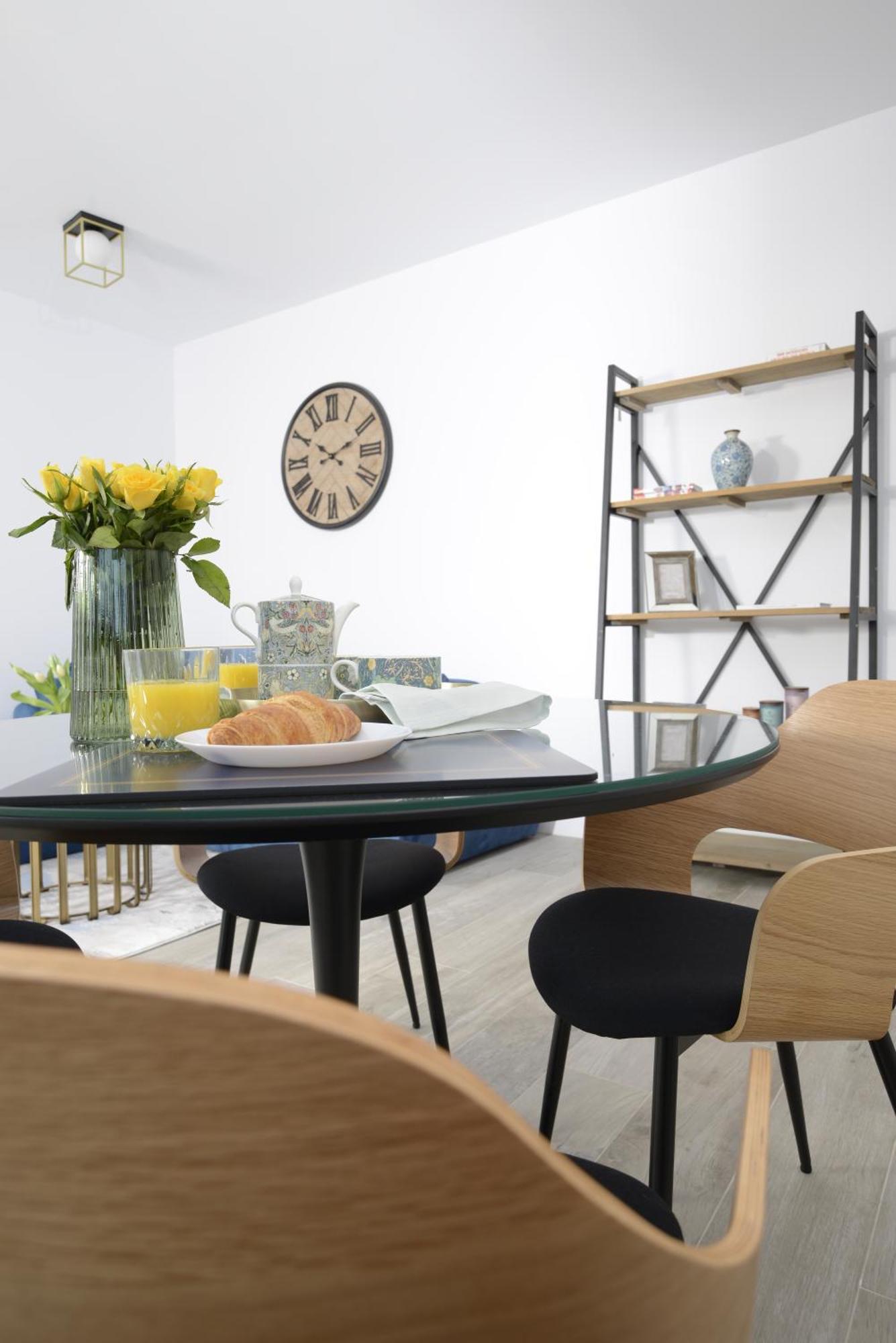 The Clock Apartment Voluntari Luaran gambar